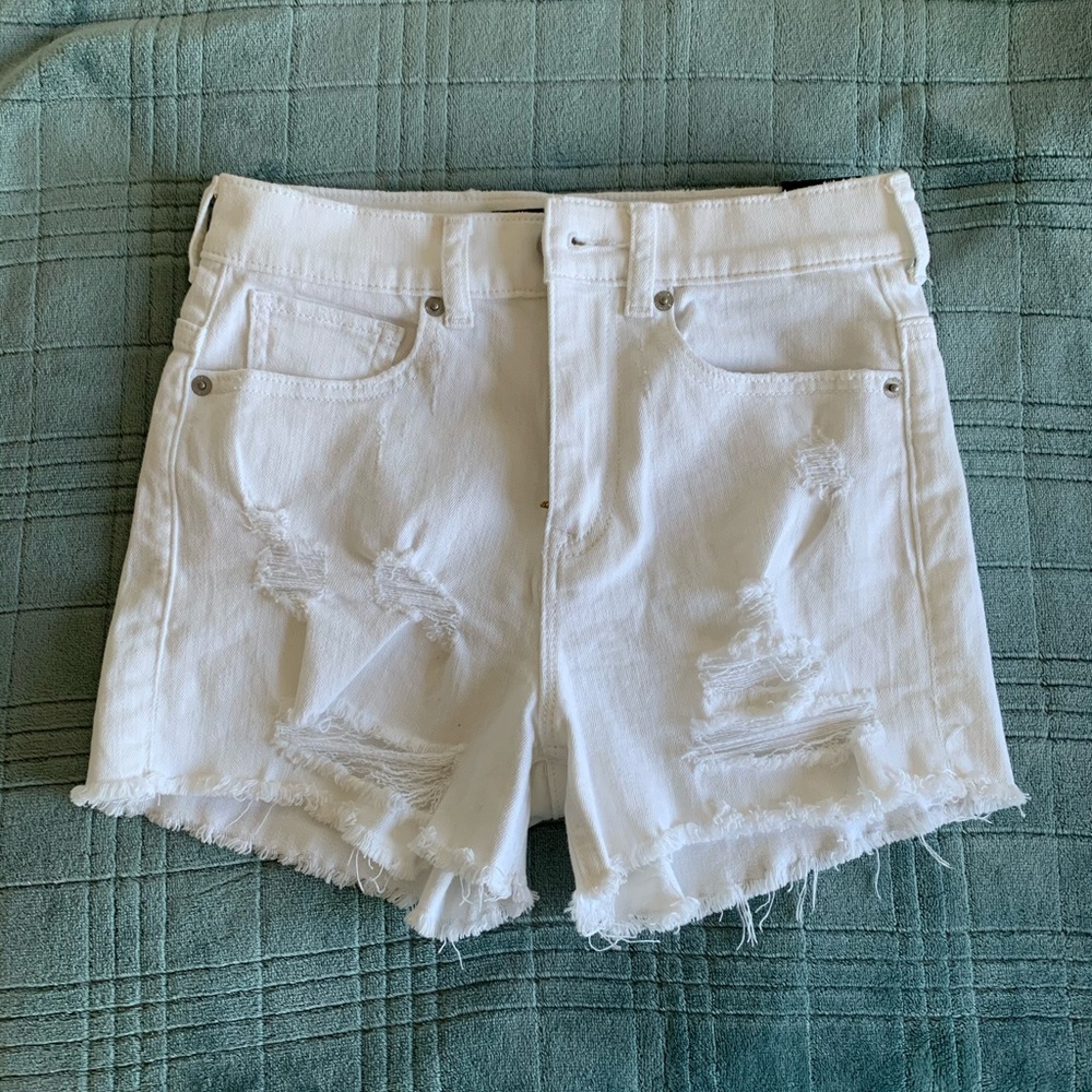 COPY - White distressed denim shorts